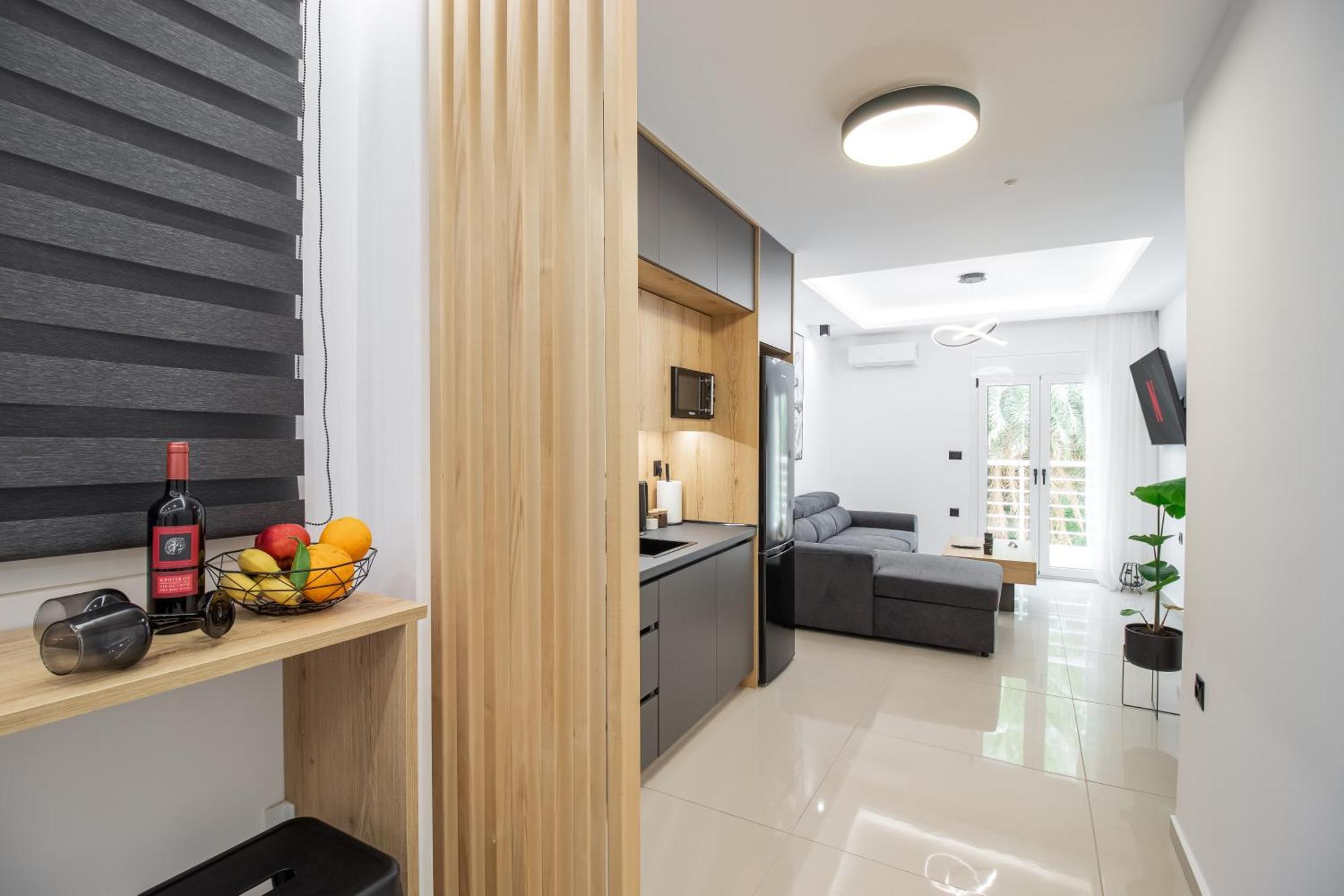 New Luxury Apartment Near Center With Garden View Bendevis Экстерьер фото